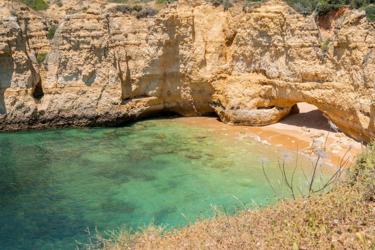Beach Praia - Sleep 5 - Pool - Free Wi-Fi - Air Con Albufeira Luaran gambar